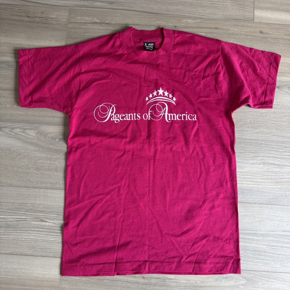 Vintage Pageants Of America Best Fruit Of The Loom Sz M T-shirt Made In USA Pink